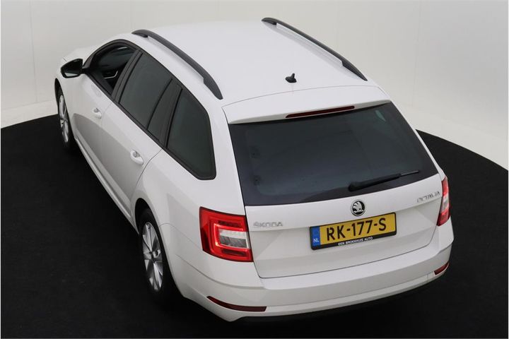 Photo 4 VIN: TMBJP9NE1J0225893 - SKODA OCTAVIA 