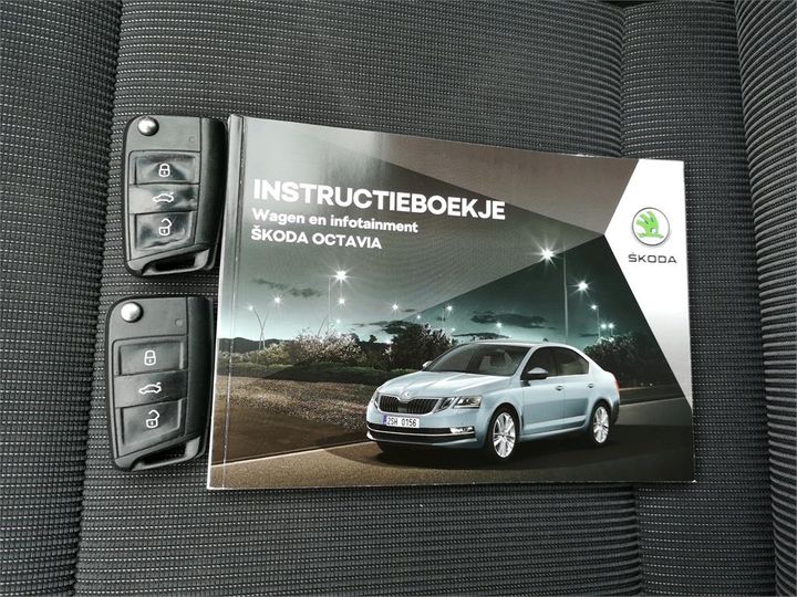 Photo 13 VIN: TMBJP9NE4J0289412 - SKODA OCTAVIA 