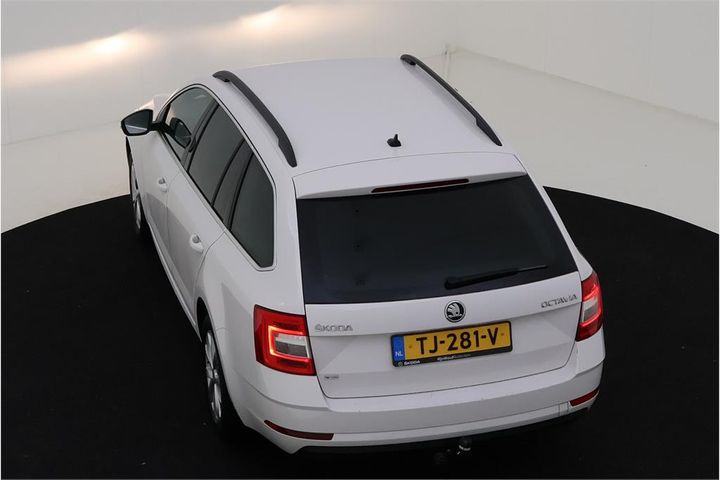 Photo 4 VIN: TMBJP9NE4J0377876 - SKODA OCTAVIA 