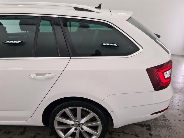 Photo 10 VIN: TMBJP9NE5J0048958 - SKODA OCTAVIA 