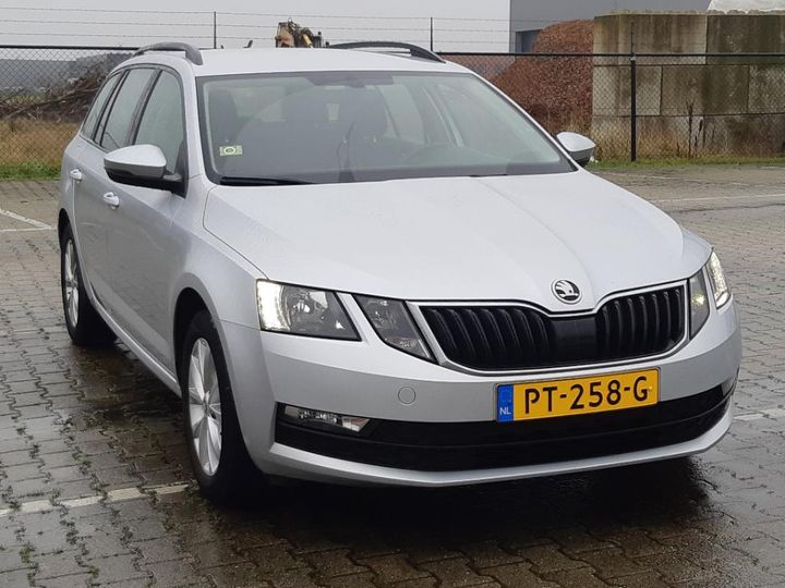 Photo 2 VIN: TMBJP9NE5J0140779 - SKODA OCTAVIA 