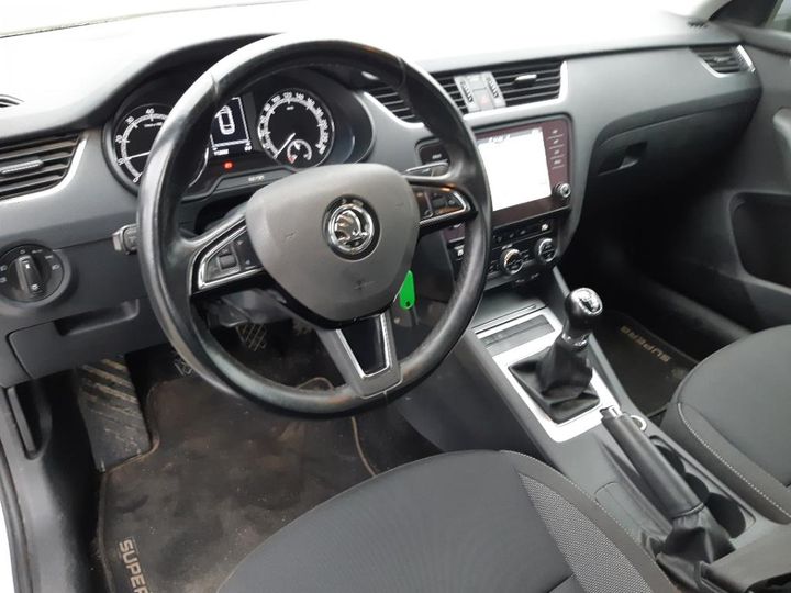 Photo 7 VIN: TMBJP9NE5J0140779 - SKODA OCTAVIA 