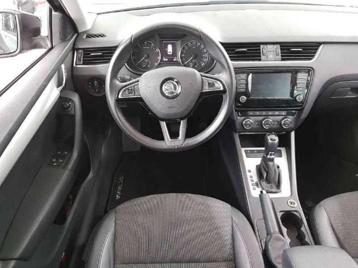 Photo 11 VIN: TMBJP9NE6H0061261 - SKODA OCTAVIA COMBI 