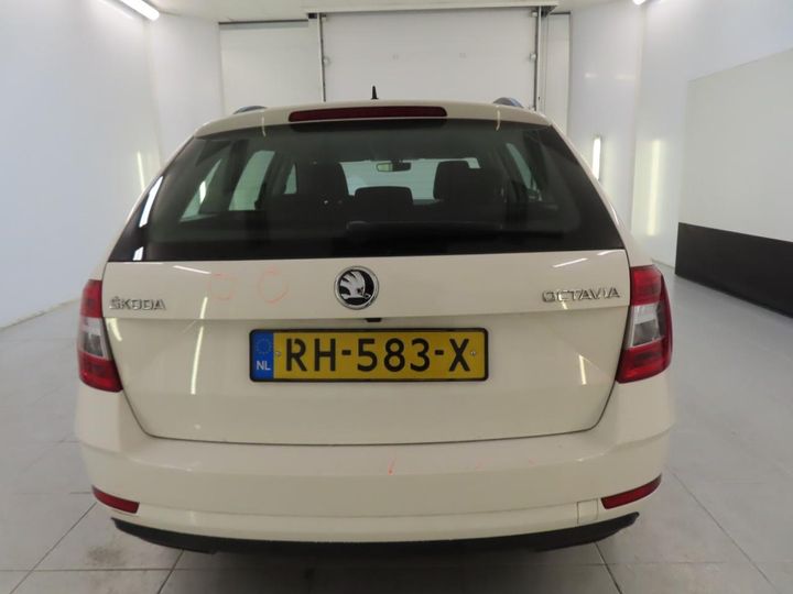 Photo 16 VIN: TMBJP9NE7J0194889 - SKODA OCTAVIA 