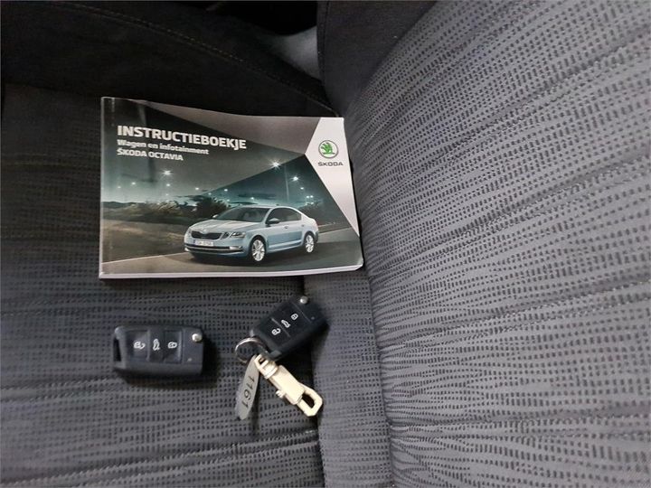 Photo 9 VIN: TMBJP9NE8J0090038 - SKODA OCTAVIA 