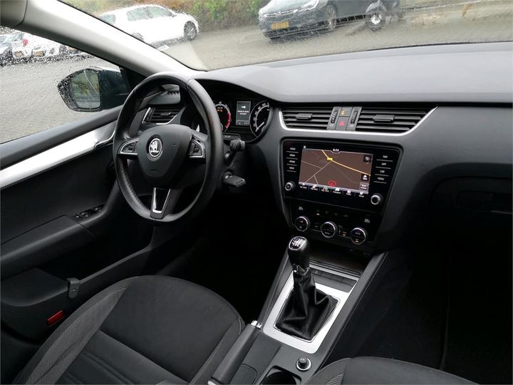 Photo 6 VIN: TMBJP9NE9J0084829 - SKODA OCTAVIA 