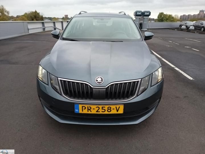 Photo 2 VIN: TMBJP9NE9J0127047 - SKODA OCTAVIA 