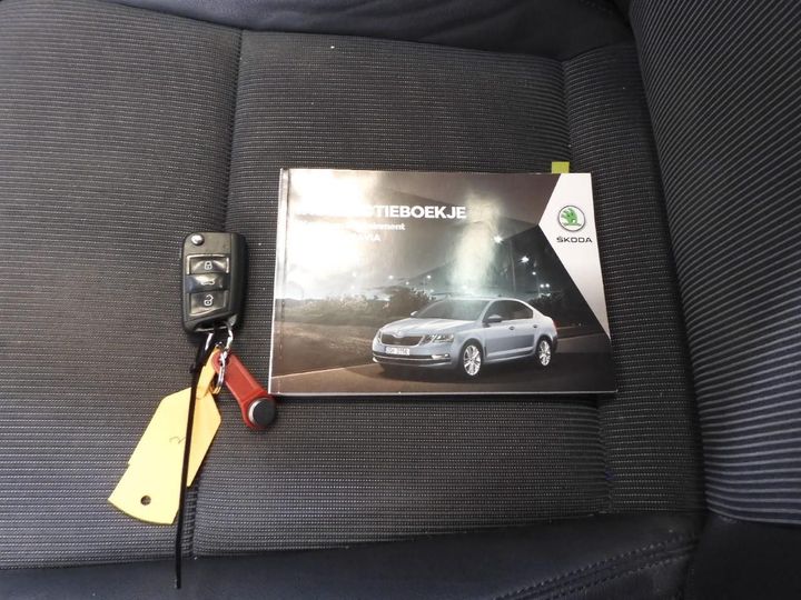 Photo 13 VIN: TMBJP9NE9J0234793 - SKODA OCTAVIA 