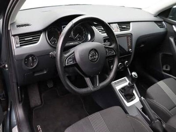 Photo 16 VIN: TMBJP9NE9J0343948 - SKODA OCTAVIA 