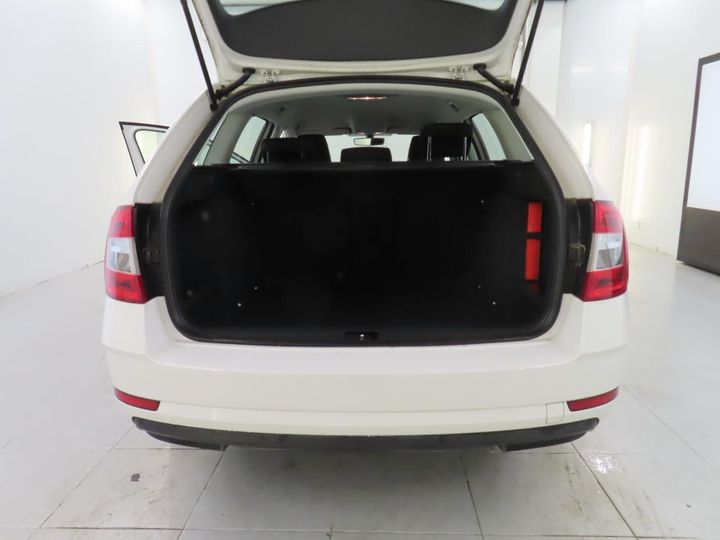 Photo 6 VIN: TMBJP9NE9K0115580 - SKODA OCTAVIA 