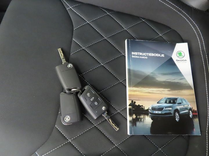 Photo 9 VIN: TMBJR7NU9L2045297 - SKODA KAROQ 