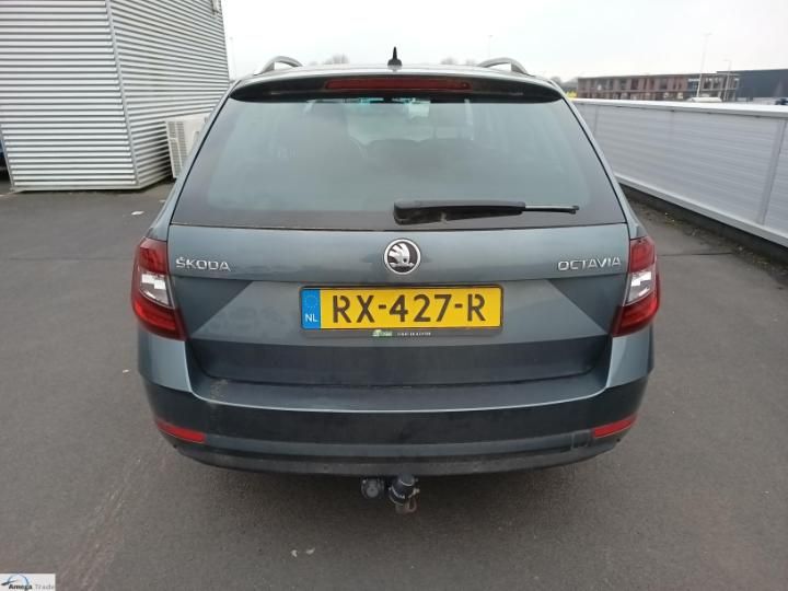 Photo 14 VIN: TMBJR9NE1J0255437 - SKODA OCTAVIA 