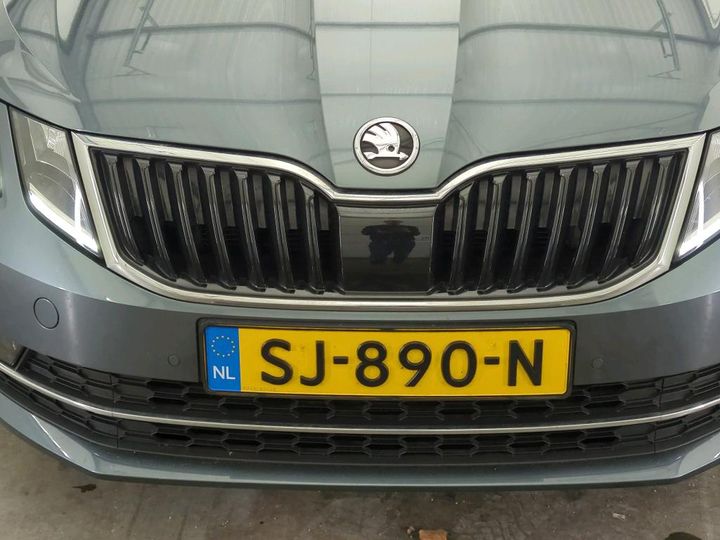 Photo 4 VIN: TMBJR9NE3J0299696 - SKODA OCTAVIA 