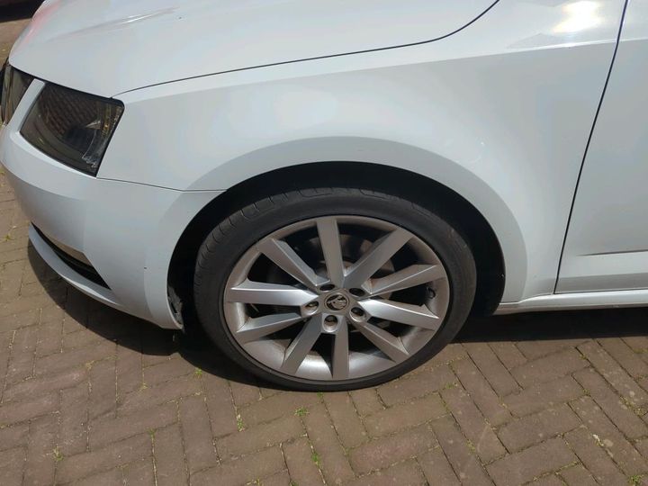 Photo 13 VIN: TMBJR9NE3L0183045 - SKODA OCTAVIA 