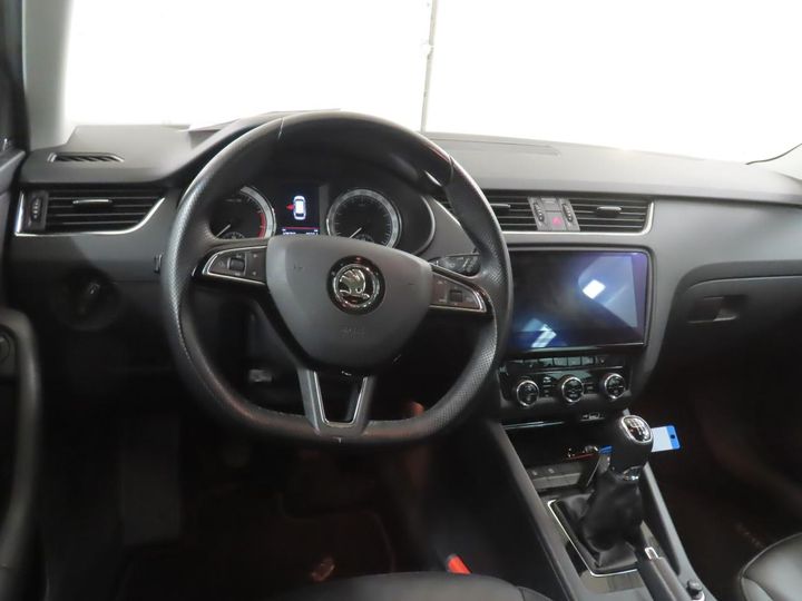 Photo 2 VIN: TMBJR9NE5K0205447 - SKODA OCTAVIA 