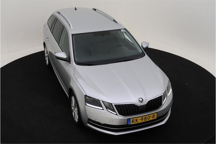 Photo 2 VIN: TMBJR9NE9J0223318 - SKODA OCTAVIA 