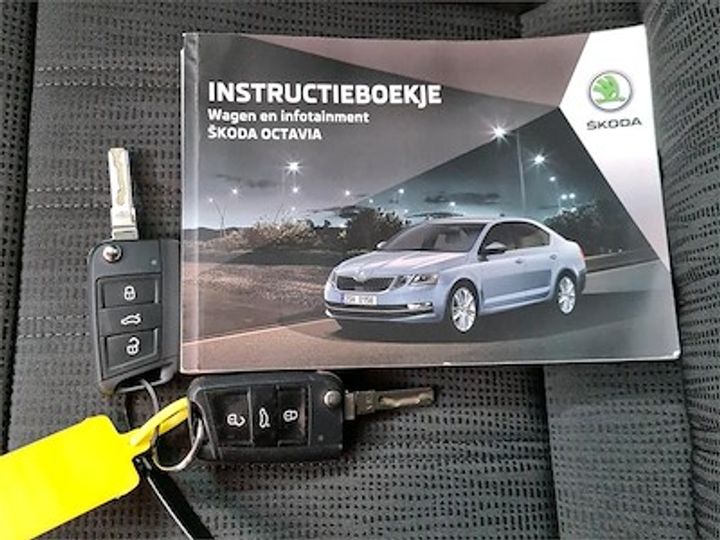 Photo 6 VIN: TMBJR9NE9J0366320 - SKODA OCTAVIA 