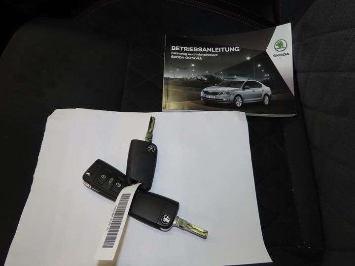 Photo 10 VIN: TMBJU9NE0K0081165 - SKODA OCTAVIA 