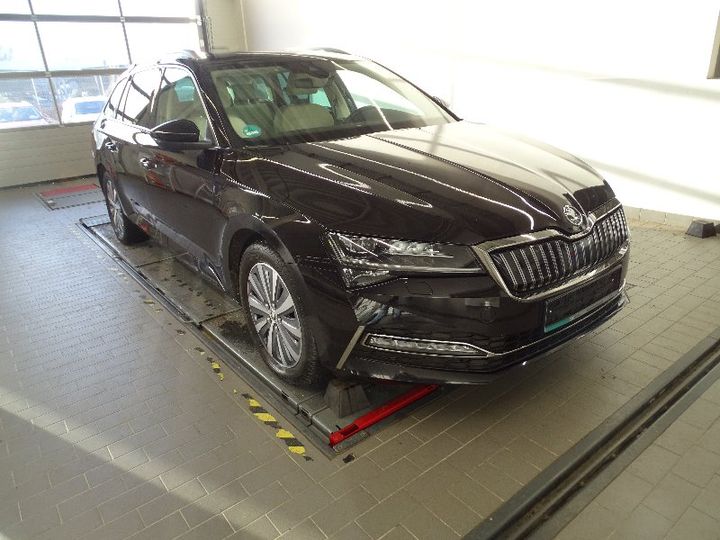 Photo 1 VIN: TMBJW7NP6M7035415 - SKODA SUPERB 