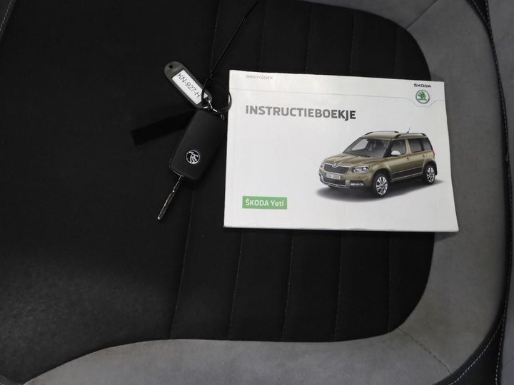 Photo 10 VIN: TMBLC95L7H6022971 - SKODA YETI 