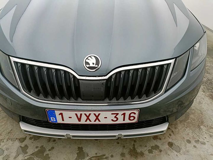 Photo 5 VIN: TMBLJ7NE3J0274687 - SKODA OCTAVIA 