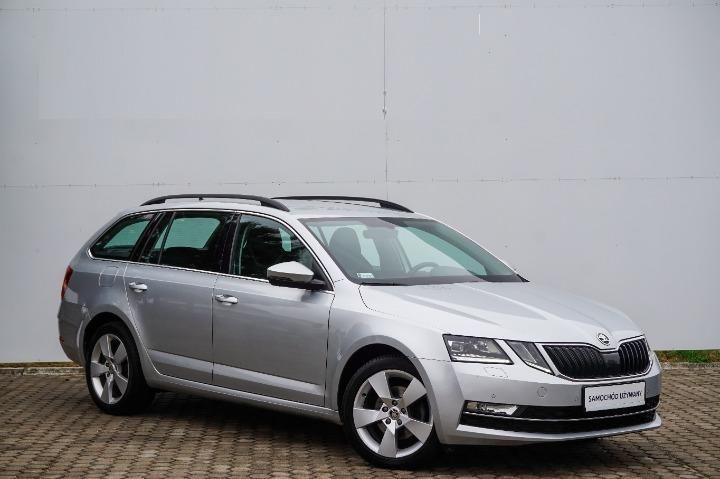 Photo 4 VIN: TMBLJ7NE9J0084568 - SKODA OCTAVIA 