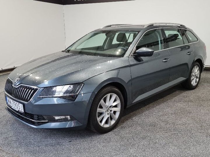 Photo 1 VIN: TMBLJ7NP0J7604908 - SKODA SUPERB 