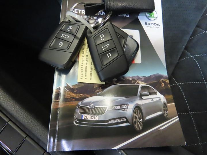 Photo 10 VIN: TMBLJ7NP4L7075062 - SKODA SUPERB 