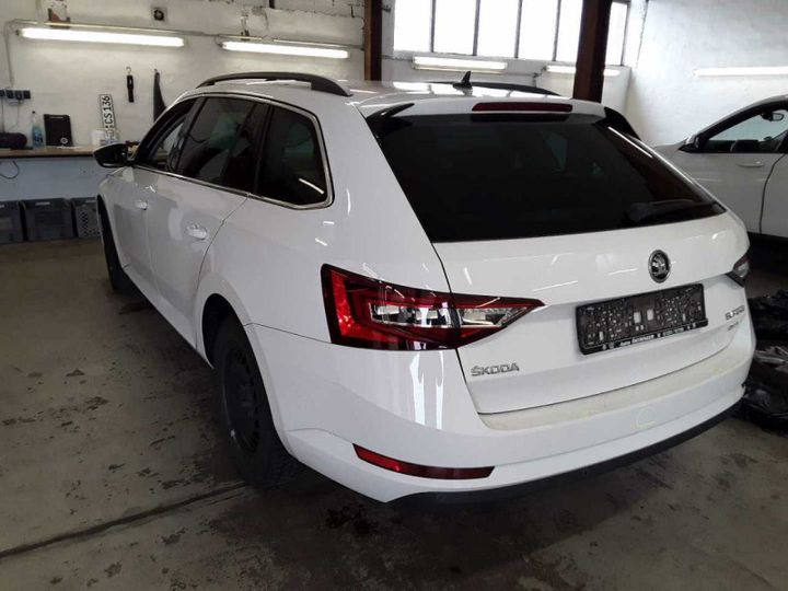 Photo 2 VIN: TMBLJ7NP5K7047379 - SKODA SUPERB 