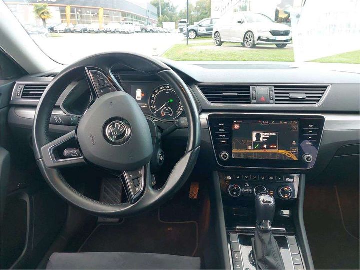 Photo 4 VIN: TMBLJ7NP6J7589766 - SKODA SUPERB 