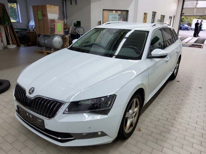 Photo 1 VIN: TMBLJ7NP7J7534534 - SKODA SUPERB 