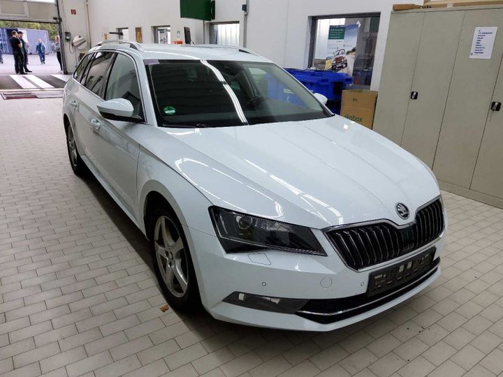 Photo 16 VIN: TMBLJ7NP7J7534534 - SKODA SUPERB 