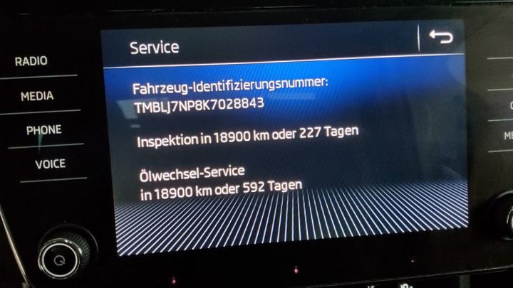 Photo 21 VIN: TMBLJ7NP8K7028843 - SKODA SUPERB 