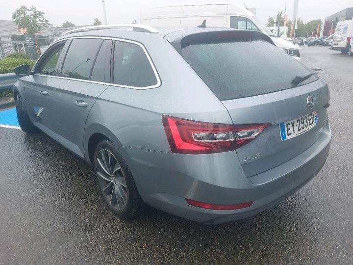 Photo 4 VIN: TMBLJ7NP9J7600369 - SKODA SUPERB 