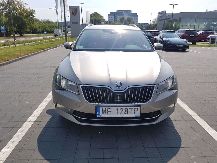 Photo 8 VIN: TMBLJ9NP0J7594523 - SKODA SUPERB 