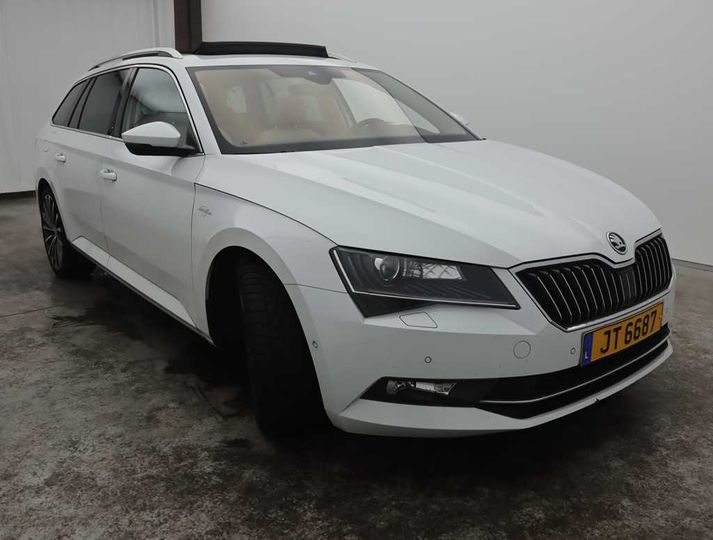 Photo 8 VIN: TMBLJ9NP2H7518697 - SKODA SUPERB 