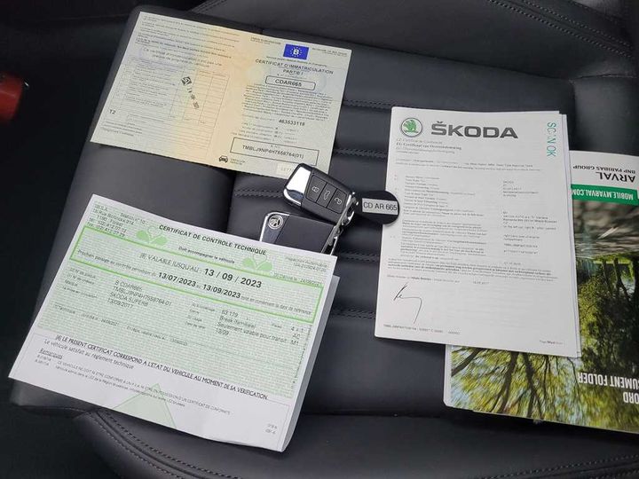 Photo 4 VIN: TMBLJ9NP4H7558764 - SKODA SUPERB 