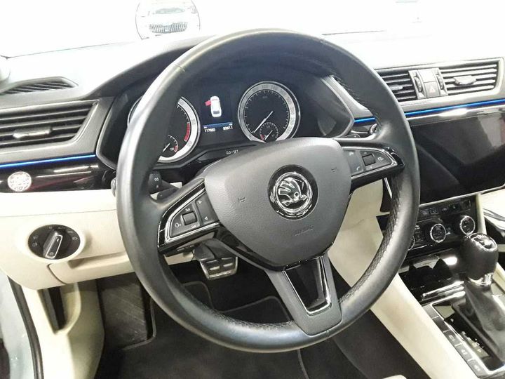 Photo 23 VIN: TMBLJ9NP8J7605588 - SKODA SUPERB 