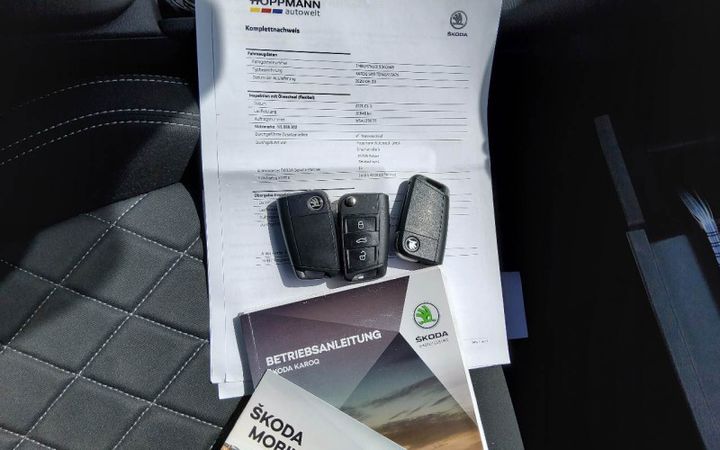 Photo 2 VIN: TMBLM7NU0L5040348 - SKODA KAROQ 