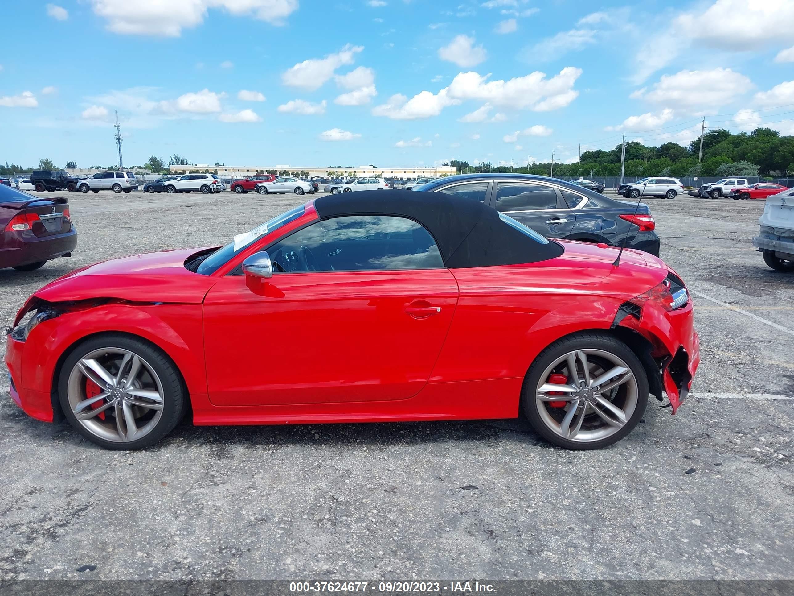 Photo 14 VIN: TRU41AFK0D1008702 - AUDI TTS 