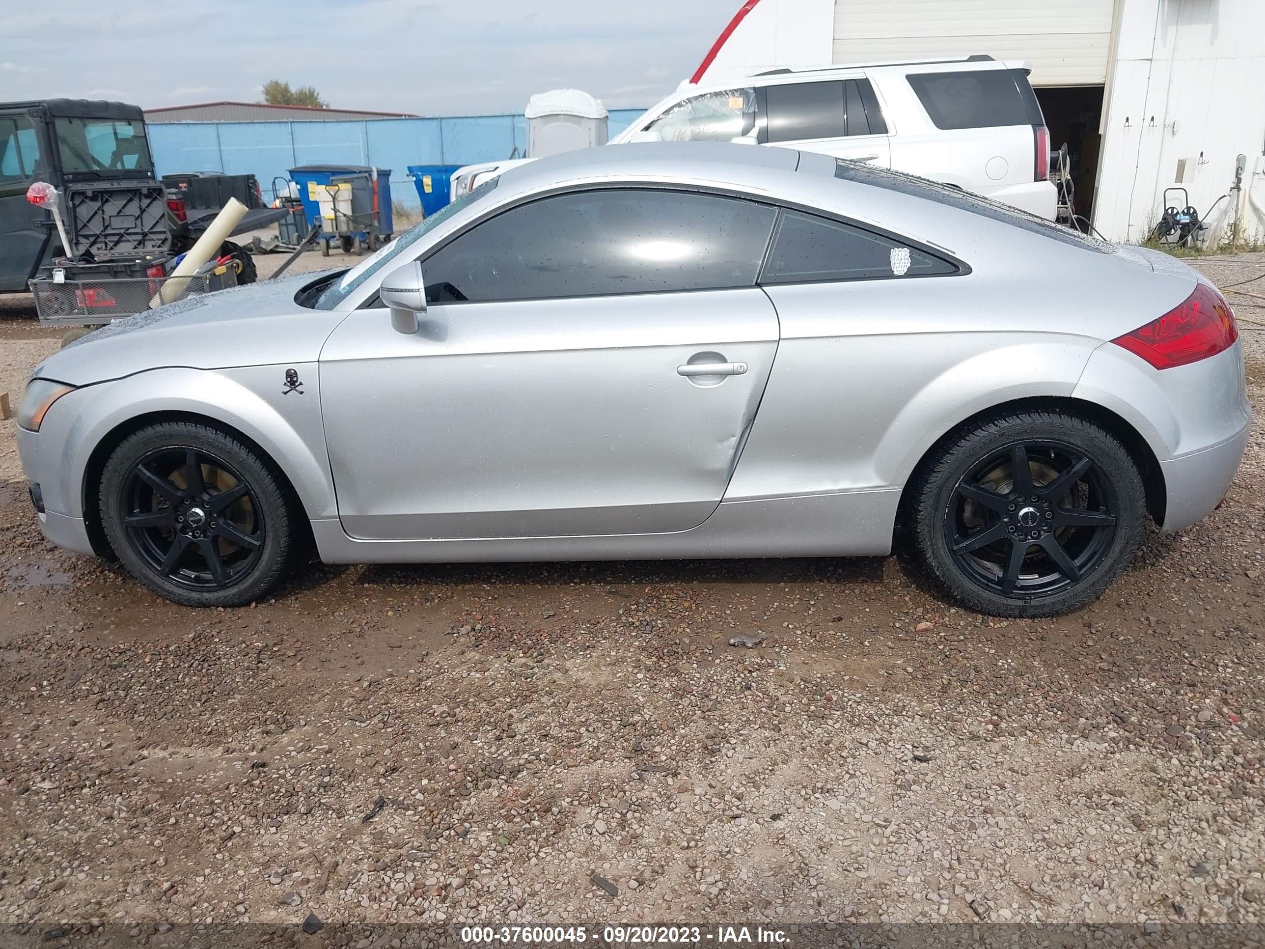 Photo 13 VIN: TRUAF38J281000272 - AUDI TT 