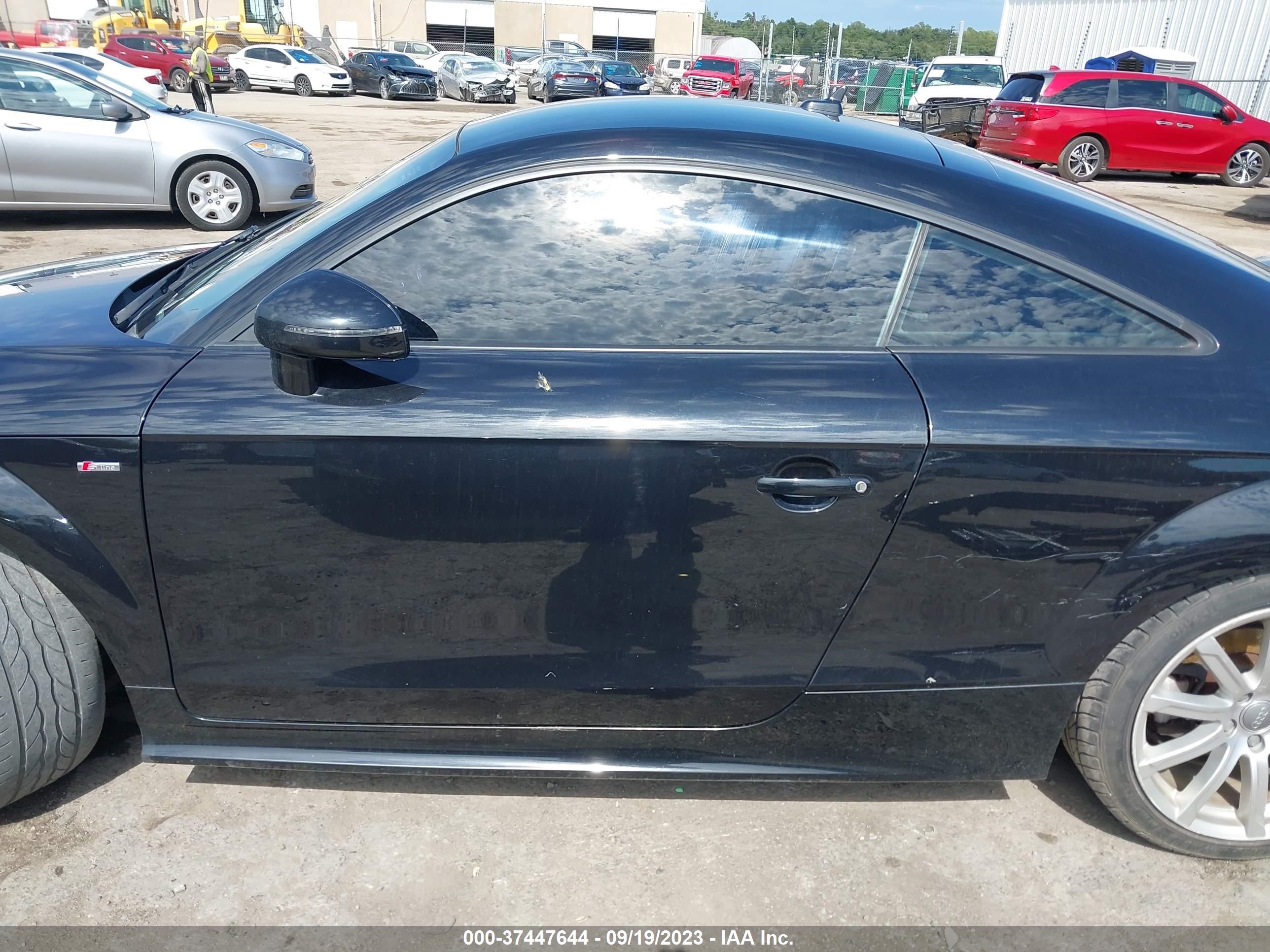 Photo 14 VIN: TRUBFAFKXE1009639 - AUDI TT 