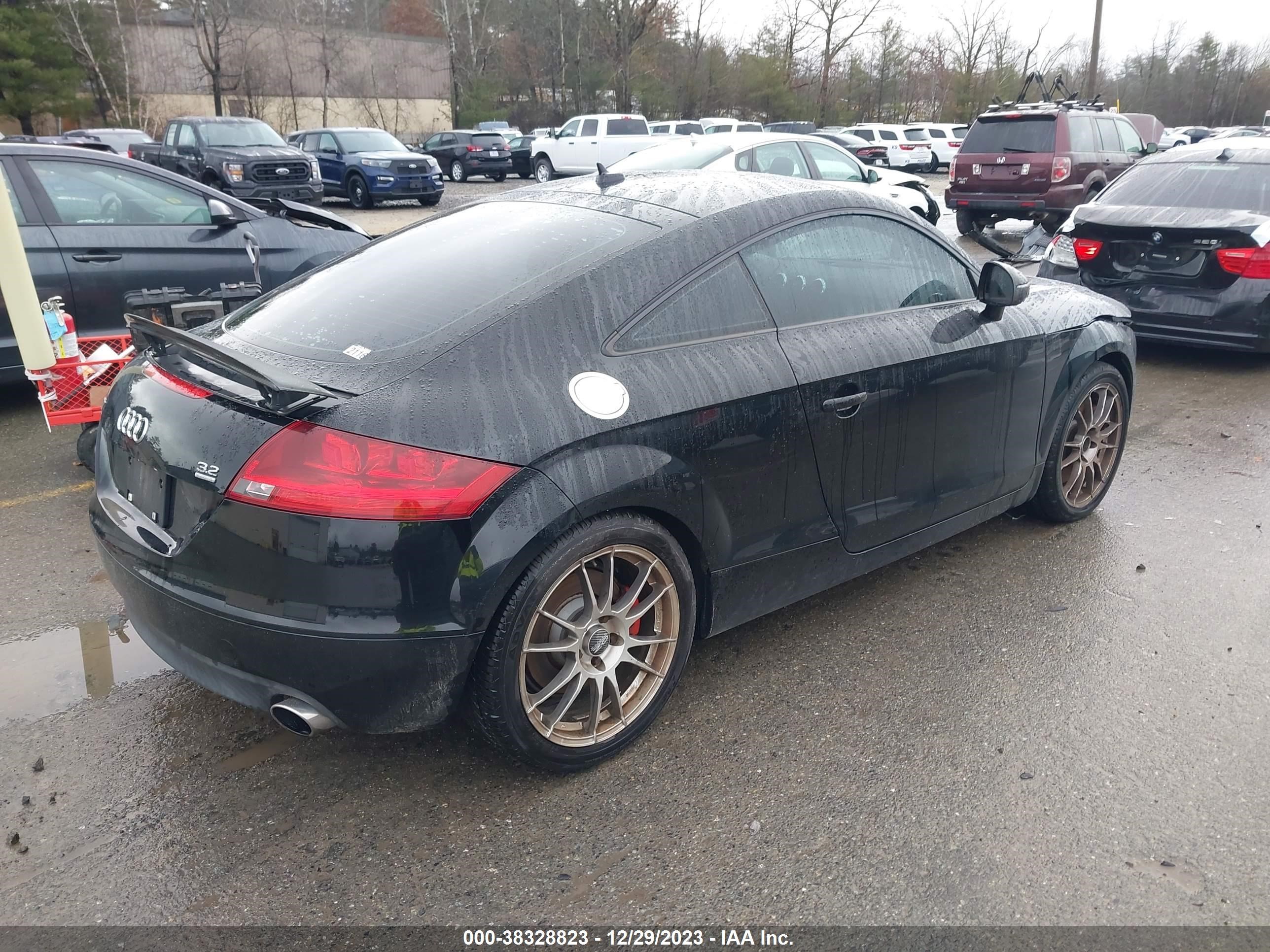 Photo 3 VIN: TRUDD38JX81002158 - AUDI TT 