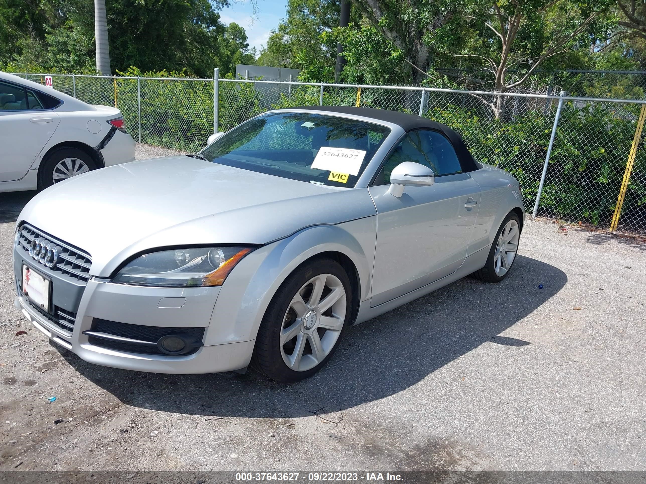 Photo 1 VIN: TRUGF38J091011198 - AUDI TT 