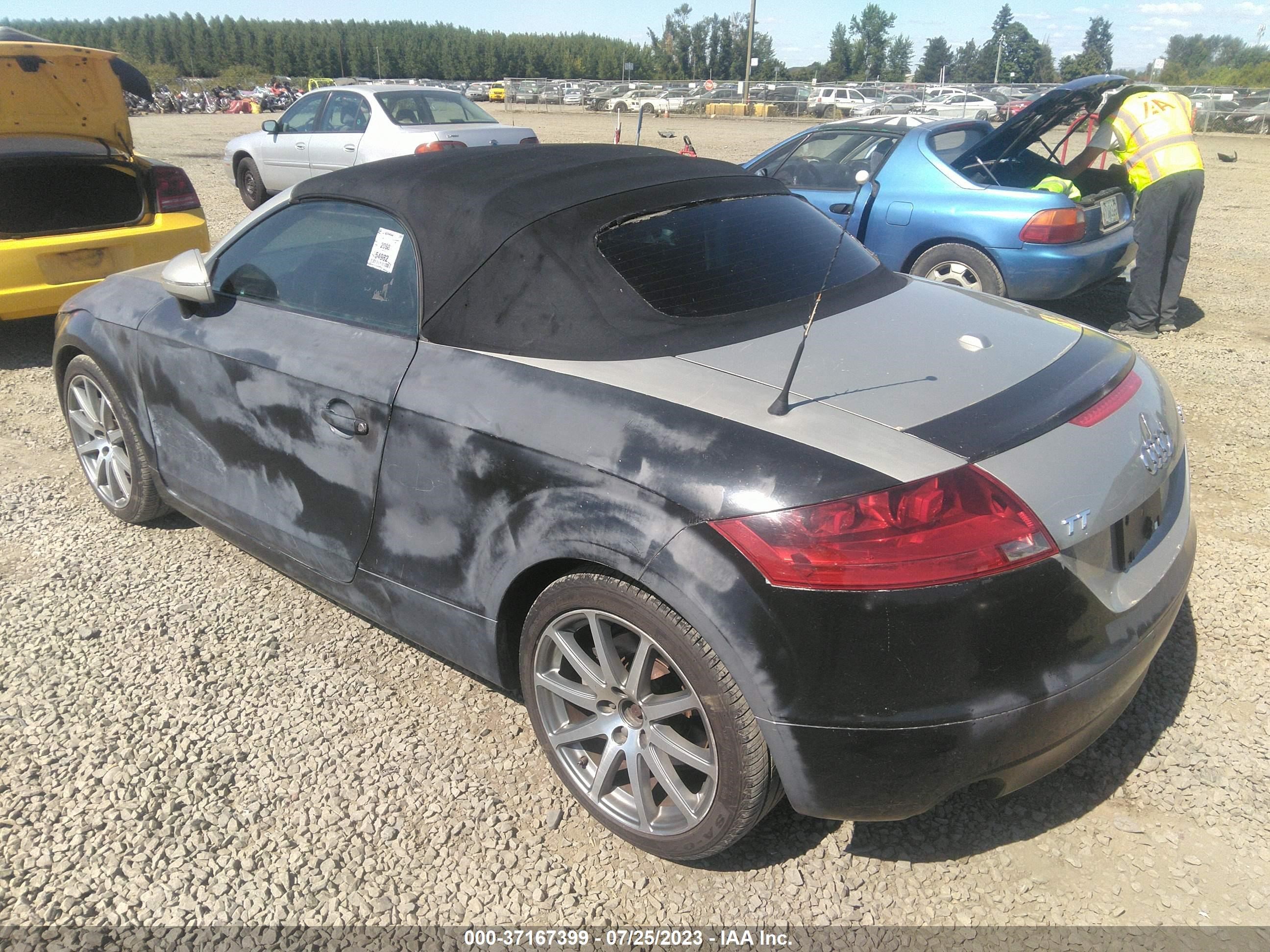 Photo 2 VIN: TRURD38J881001077 - AUDI TT 