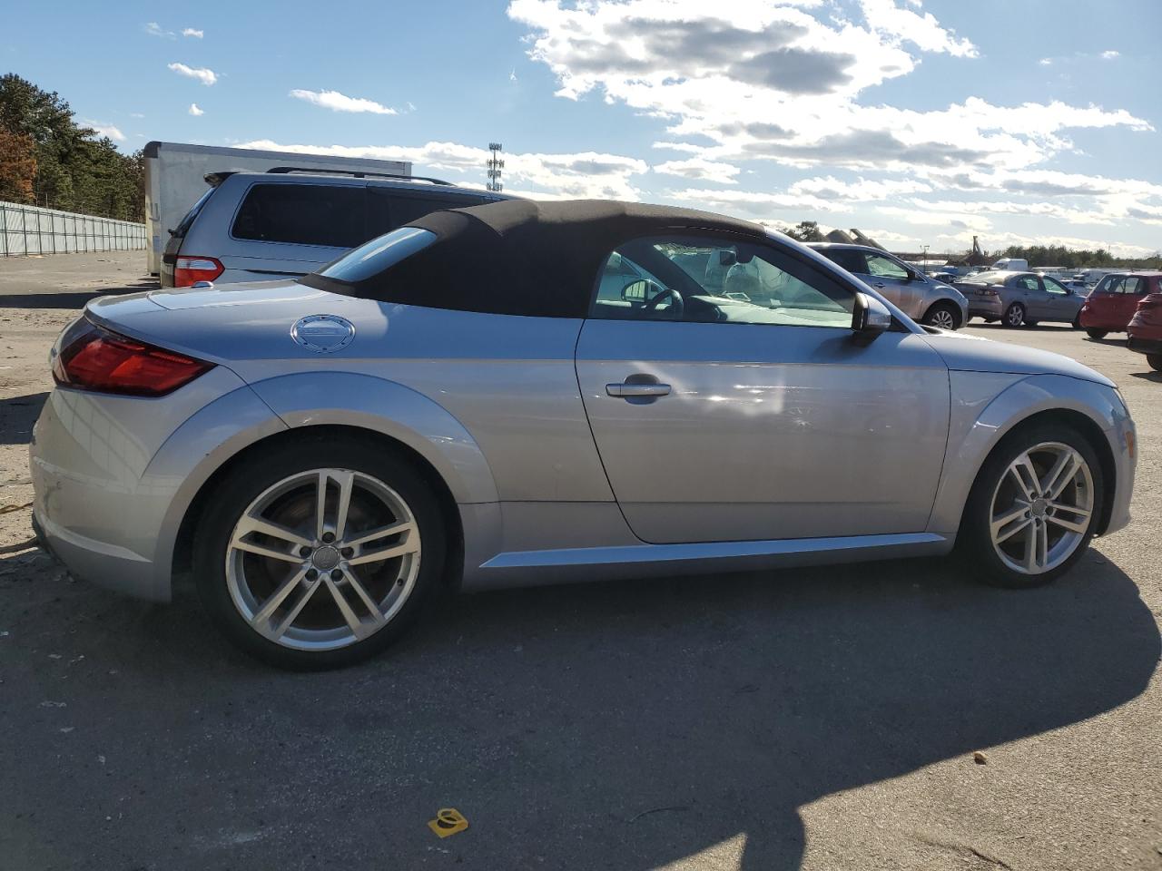 Photo 2 VIN: TRUT5CFV4G1023519 - AUDI TT 