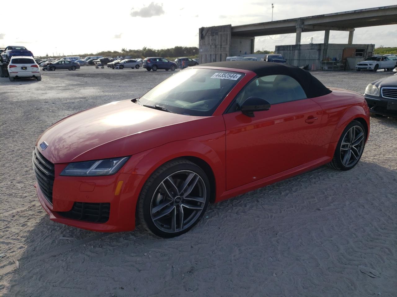 Photo 0 VIN: TRUT5CFV6H1000907 - AUDI TT 