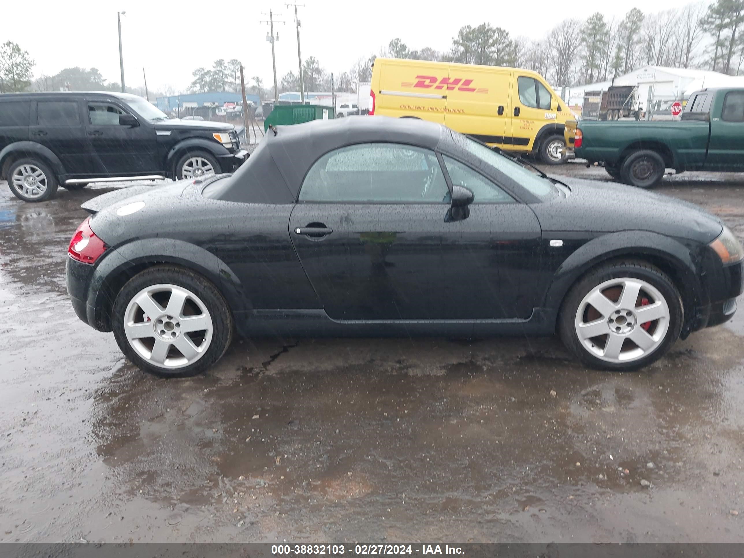 Photo 12 VIN: TRUTC28N011000971 - AUDI TT 