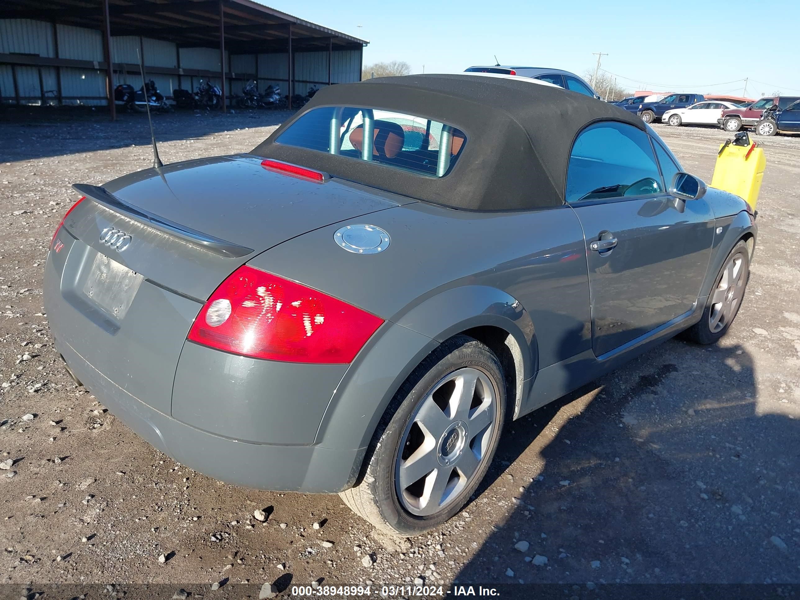 Photo 3 VIN: TRUTC28N121011222 - AUDI TT 