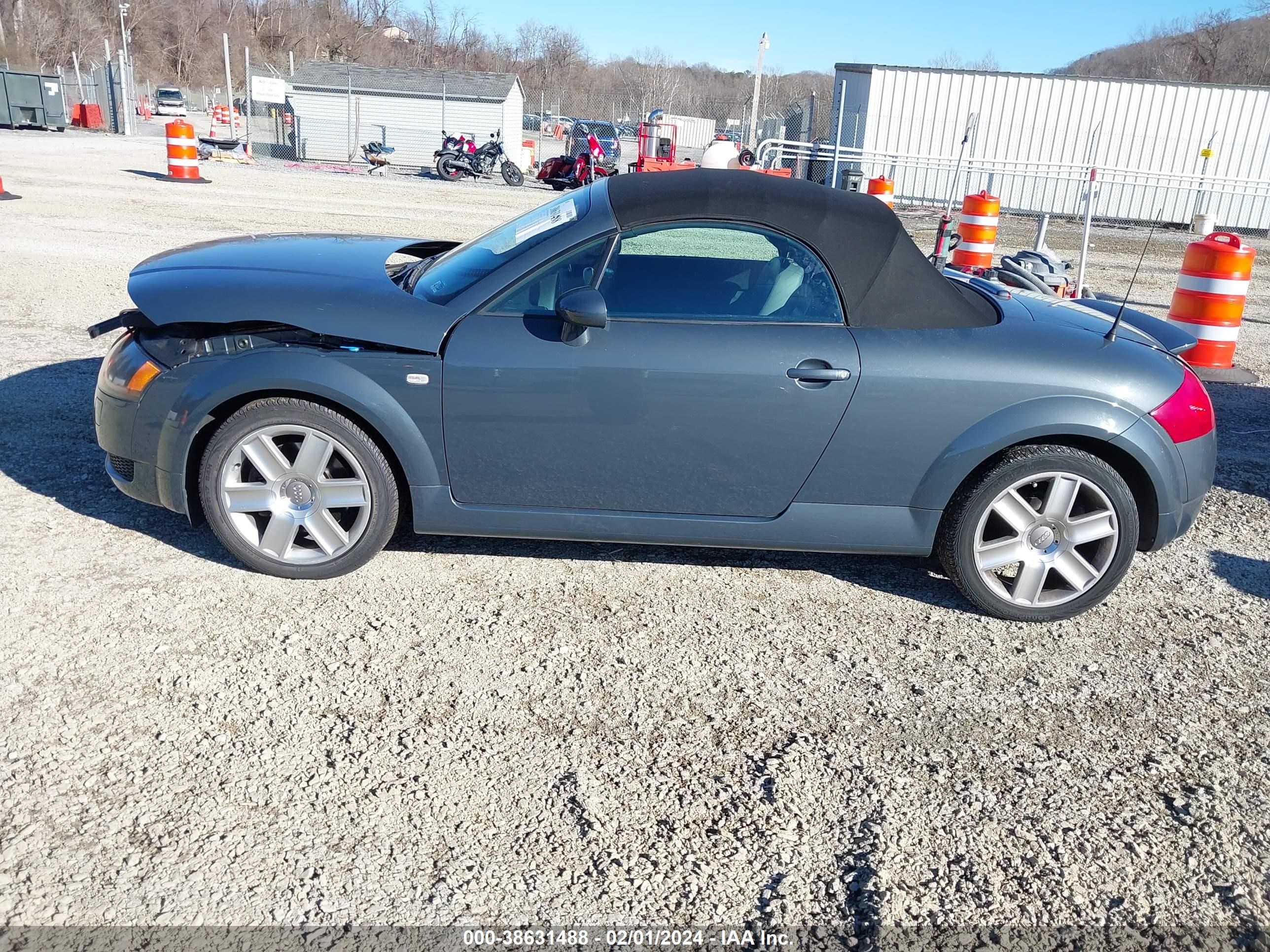 Photo 13 VIN: TRUTC28N341003187 - AUDI TT 